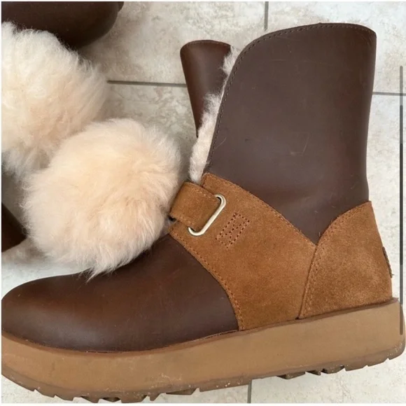 UGG boots - Picture 3 of 12
